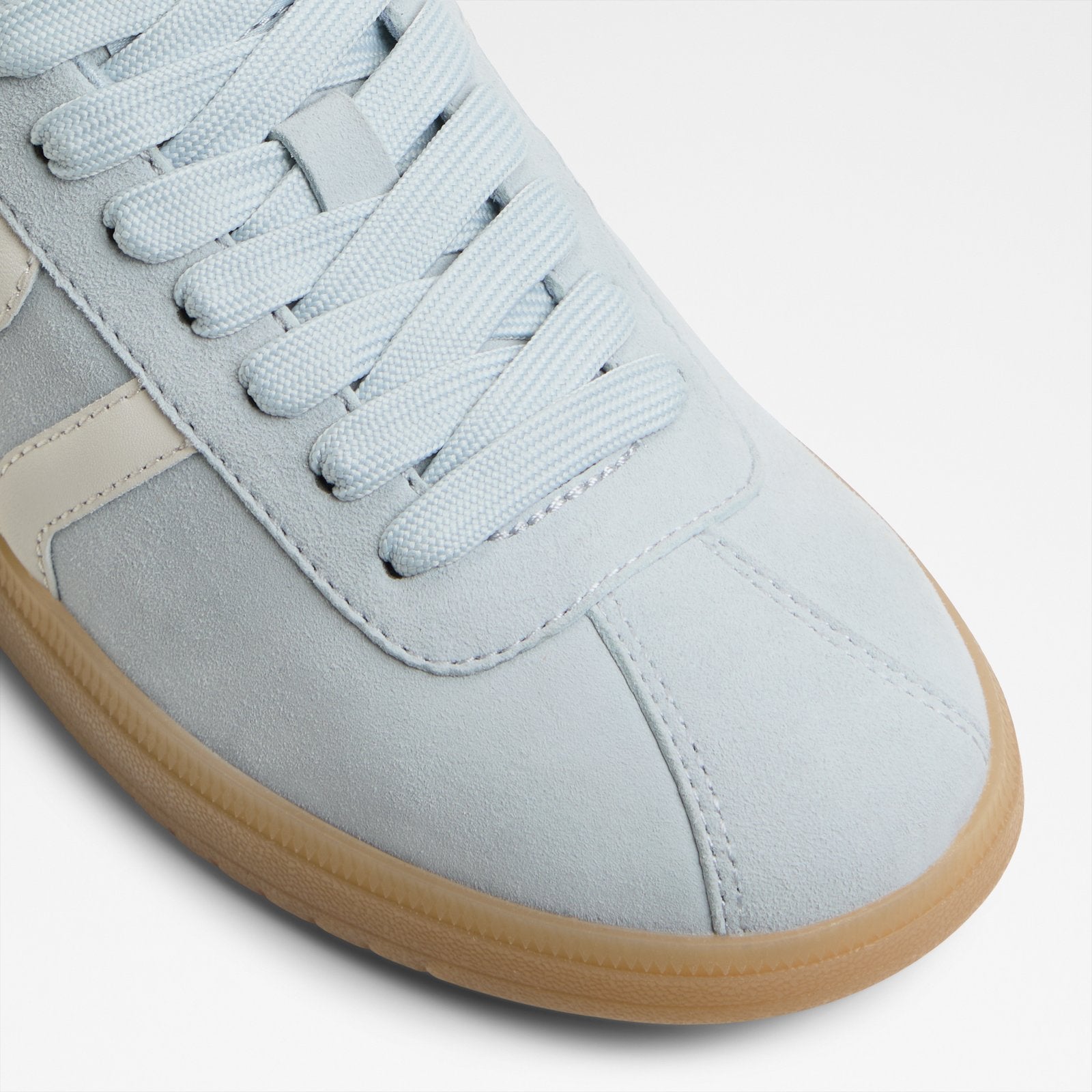 Chicsneaker