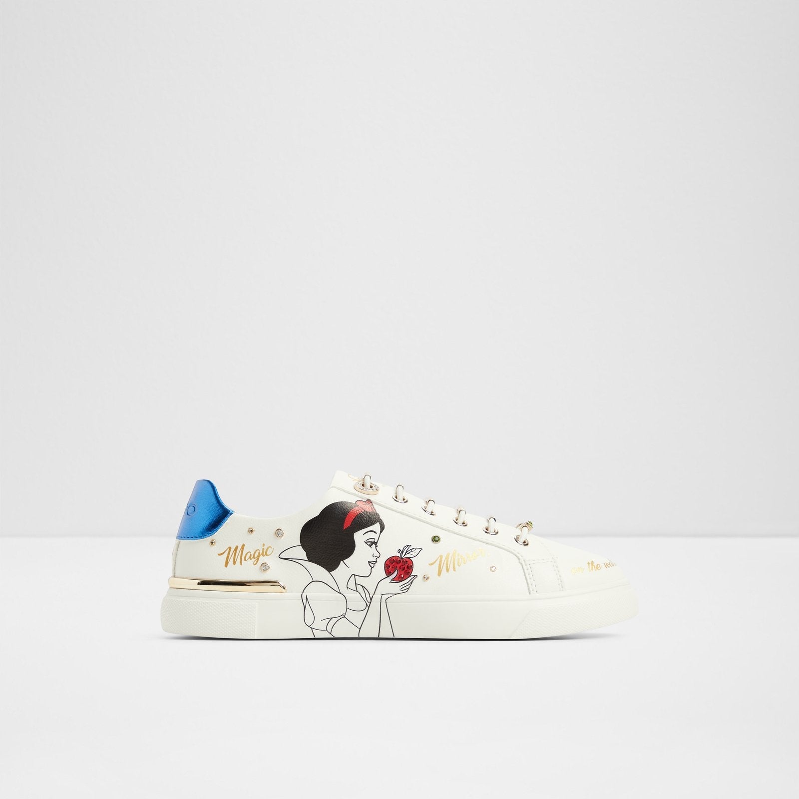 Snowwhitekicks